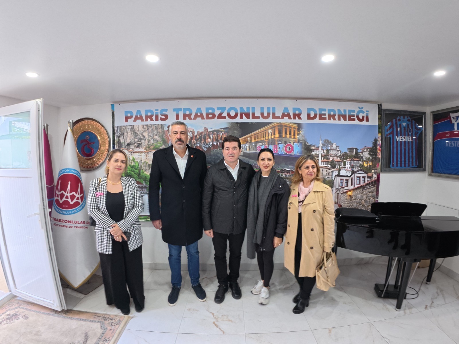 98502046 E366 4A29 Ab75 E43B5F0Ff196