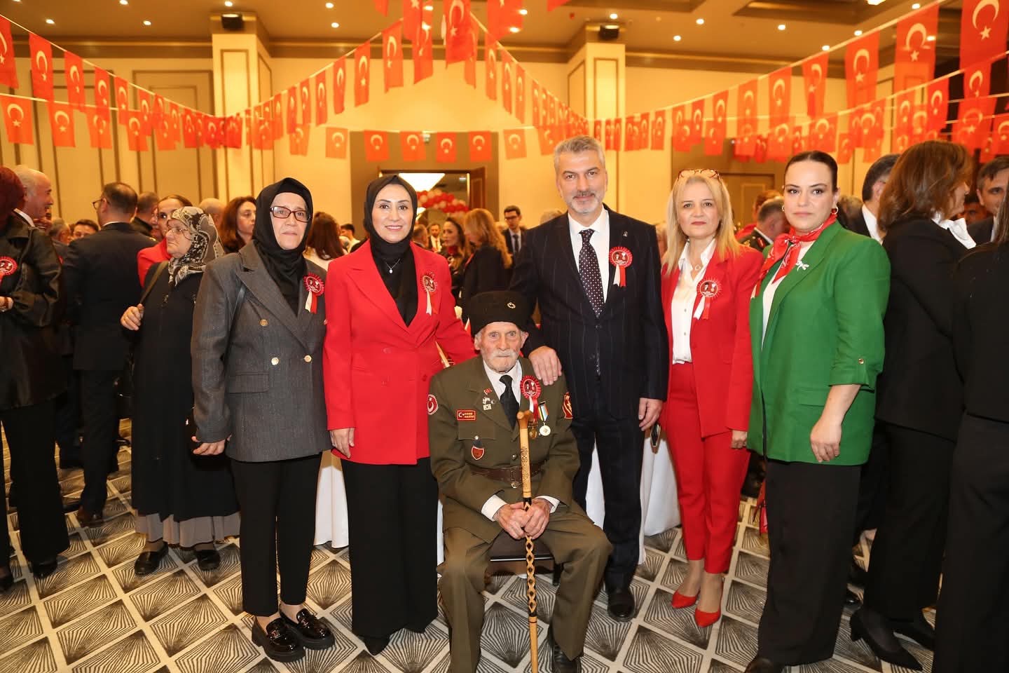 9B2Cbc40 Ae41 4Fde A3Fb 2623Bf9Eb8B6