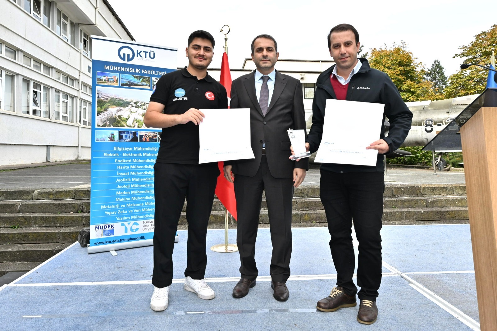 A40Ae052 2B22 42A3 9Fd8 48924Bebb627