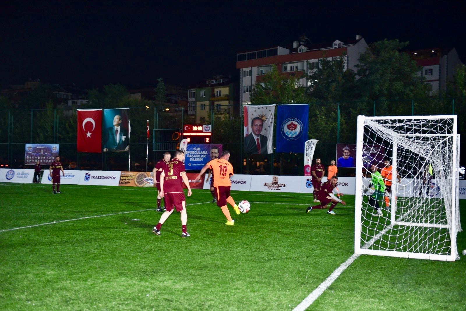 A855D8D6 Ab52 40F2 80Ab 1C2B57Fda325