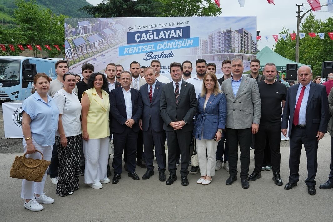 B57 E7648 137 C 4184 B595 C0 F E2 A A4 C69 B