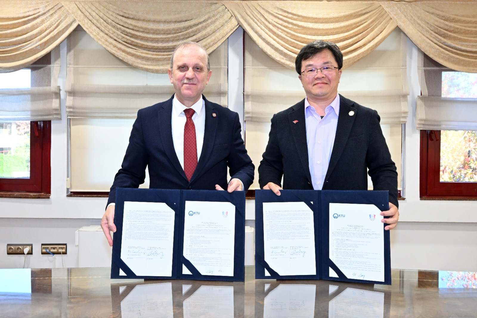 C51Cde41 4C5E 4649 9799 9A5F77E82Ee2