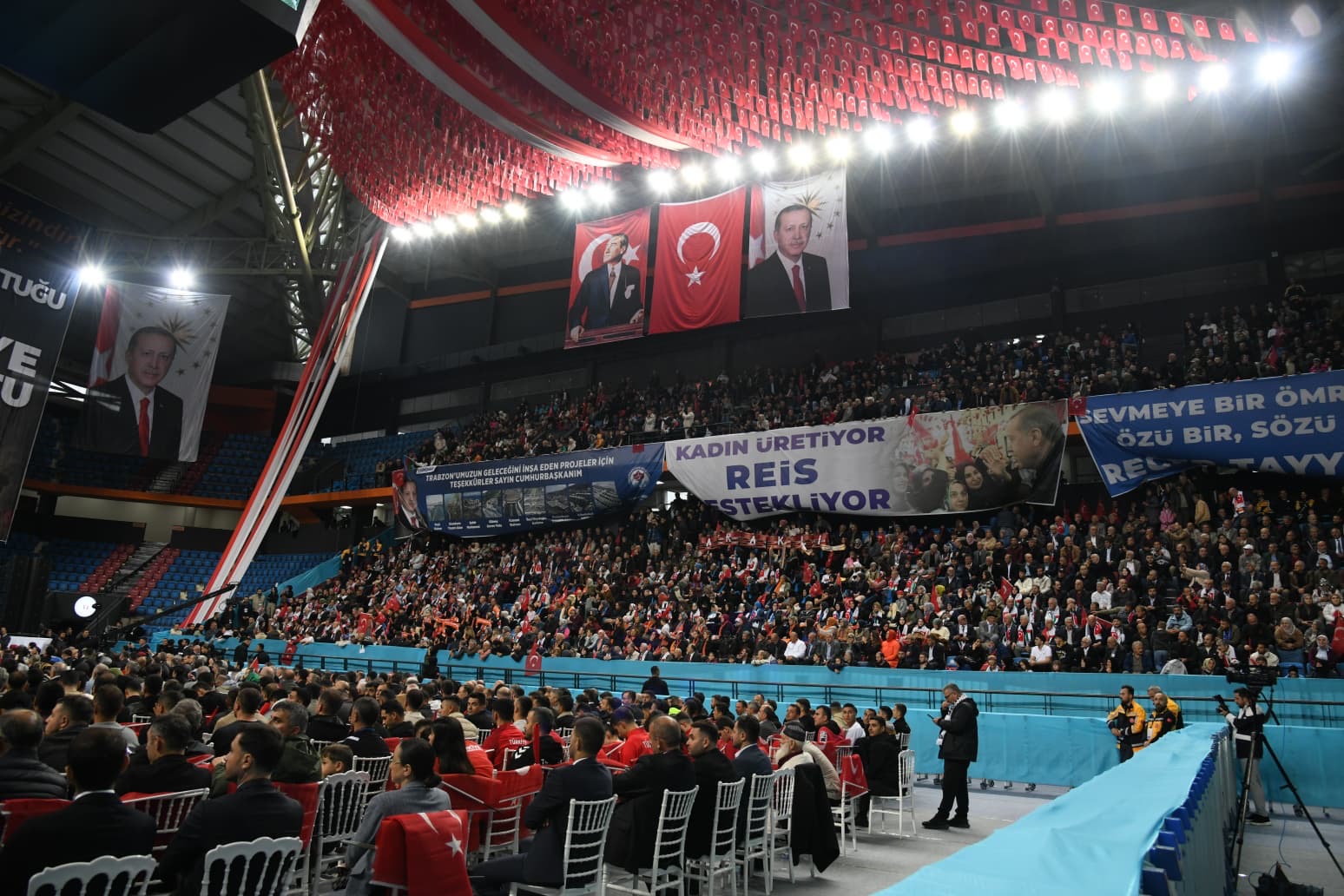 Cbe5Dae4 Ca52 4E8E B25B 212D28268407-1