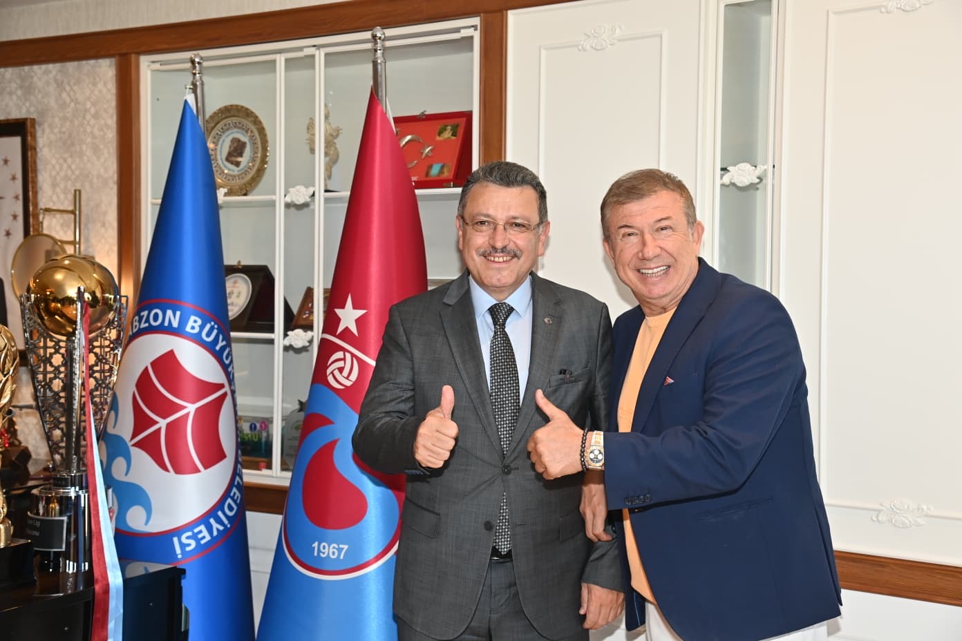 D5Ea0B7A 8E51 4C56 8F34 97Fd0218E3Ff