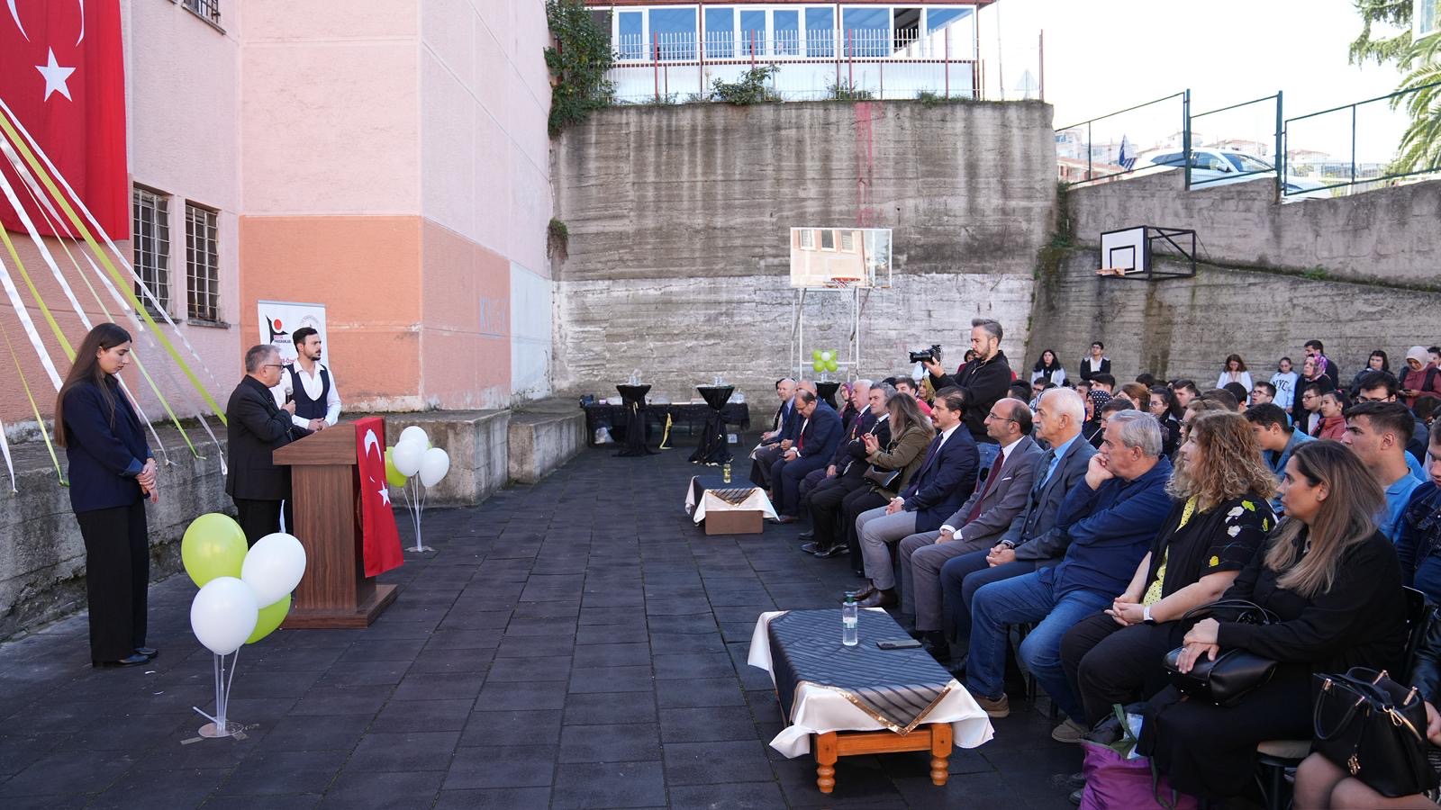 D6C4735B Cb8B 46Bd B66D 9D109Ea35500