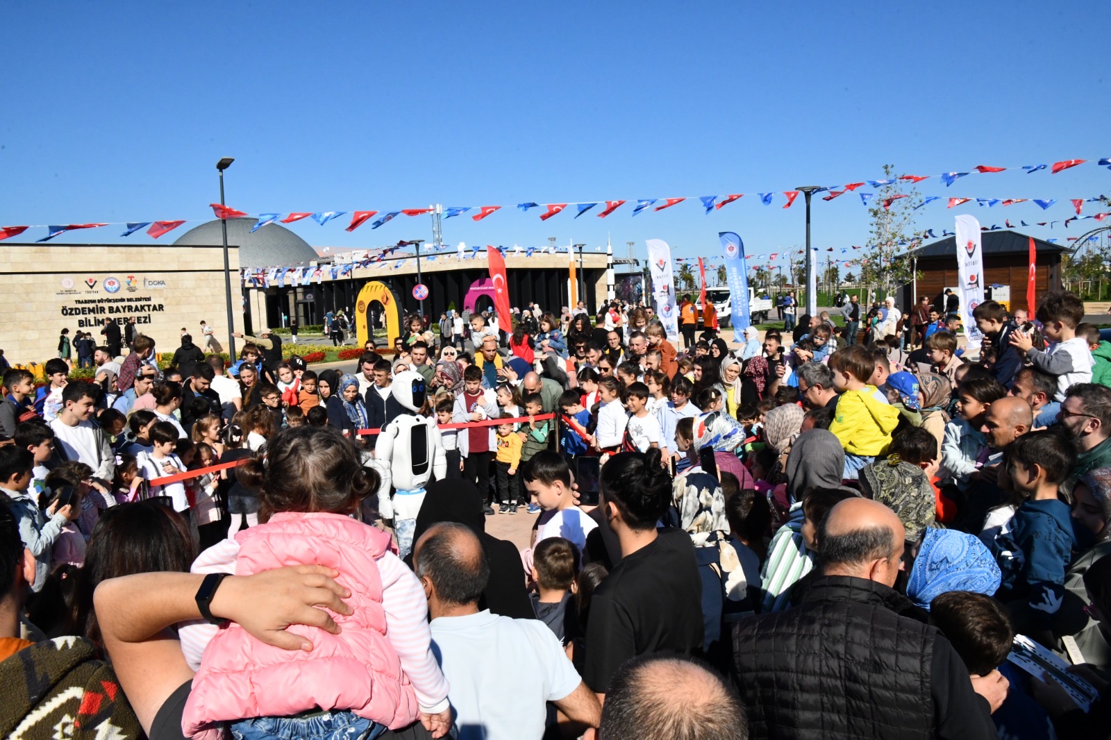 Df7Df0E7 B5E2 45A8 8257 4Ebe37089Ca6