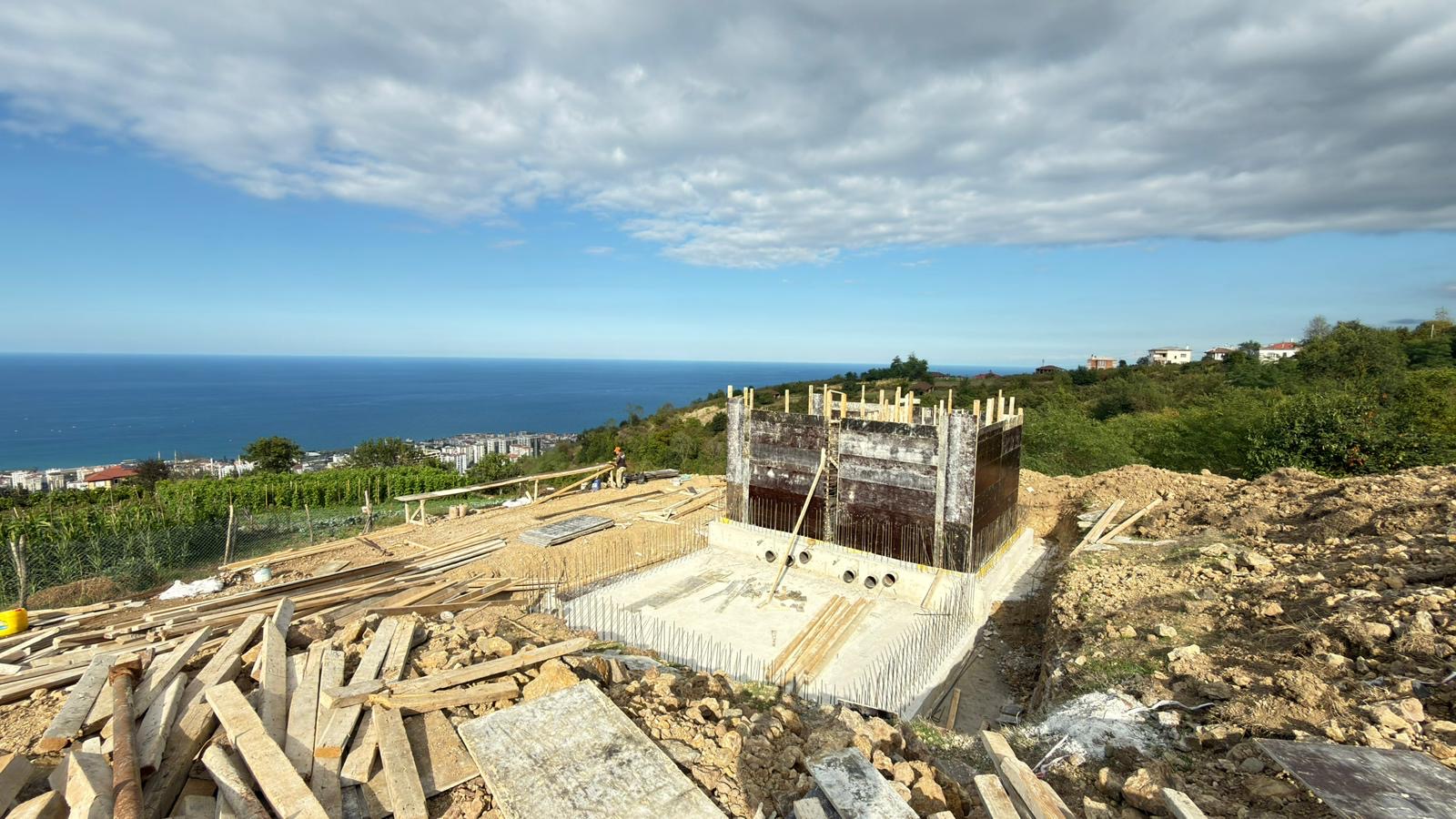 E0228094 882E 4F6A 898B 4F78Df4A3047