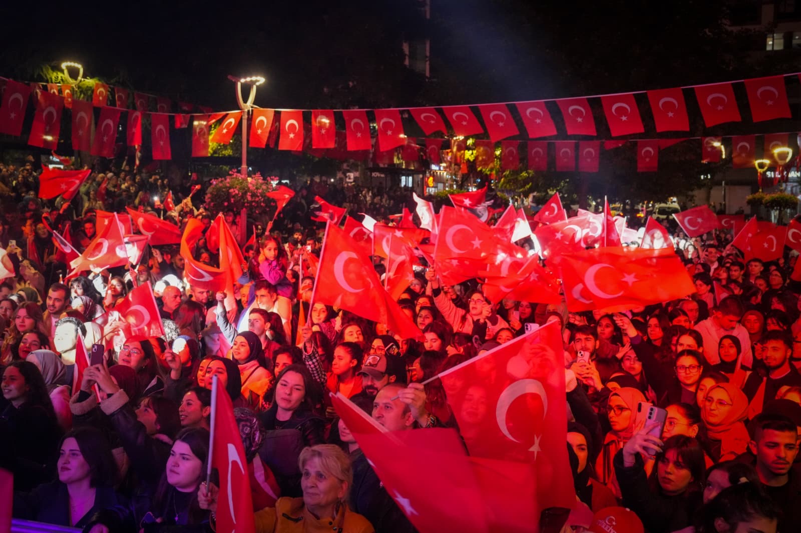 E4115988 6D63 40C5 99A9 2E5874Bfecc7