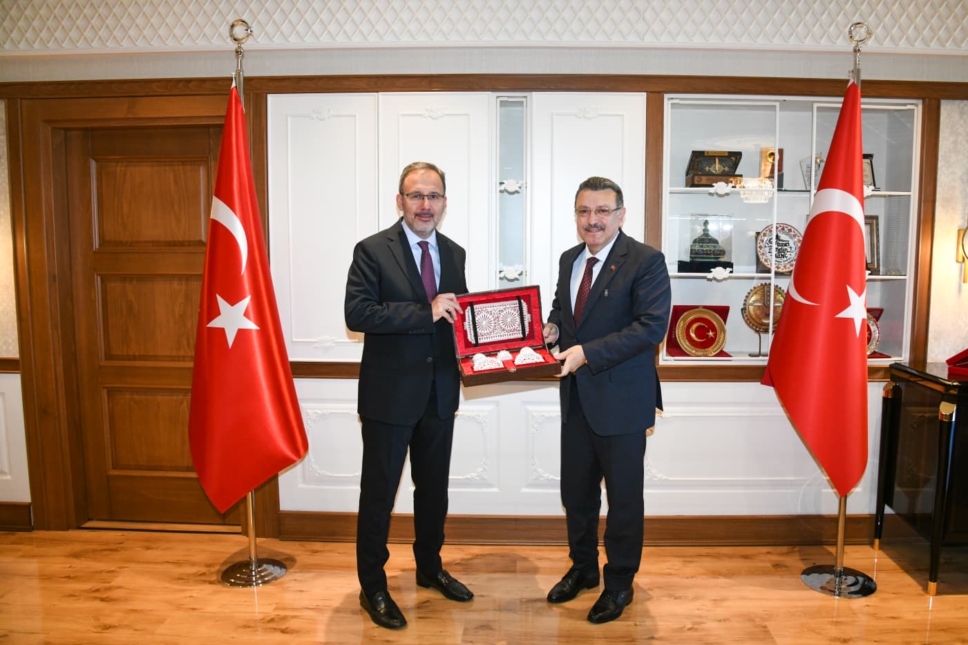 E84D8197 674E 49B6 A3E1 4E014774436B