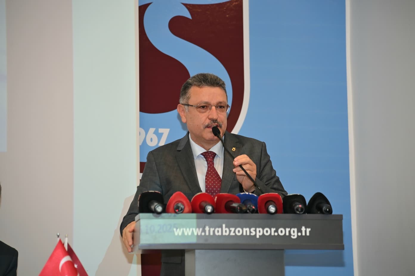 Ed3Ee9F0 F1B9 4Db6 Aca1 D4209D1F57D6