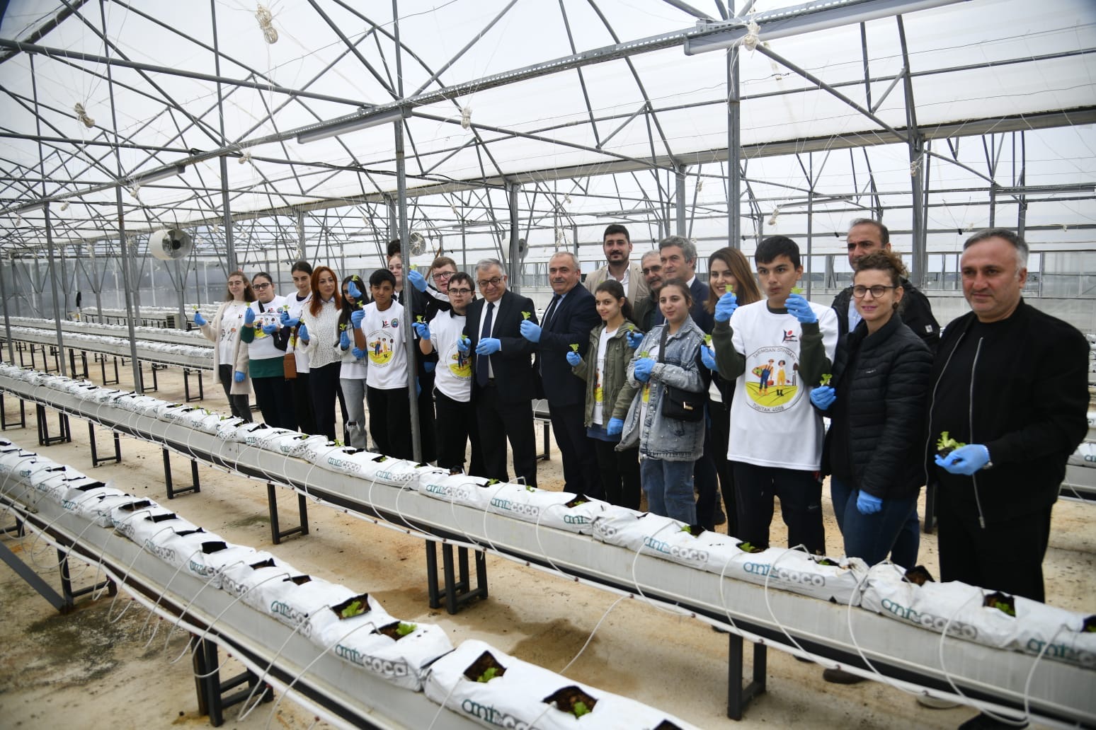 F2C8Aacf 2F8C 4928 A6C0 B84D9Fa0A8C2