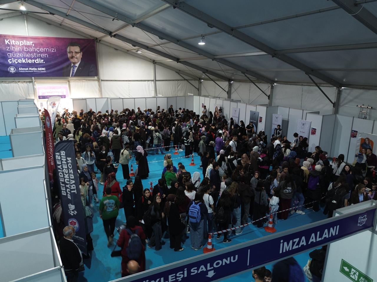 112417D9 55D2 46D3 8A97 7Ba69C5Baf74