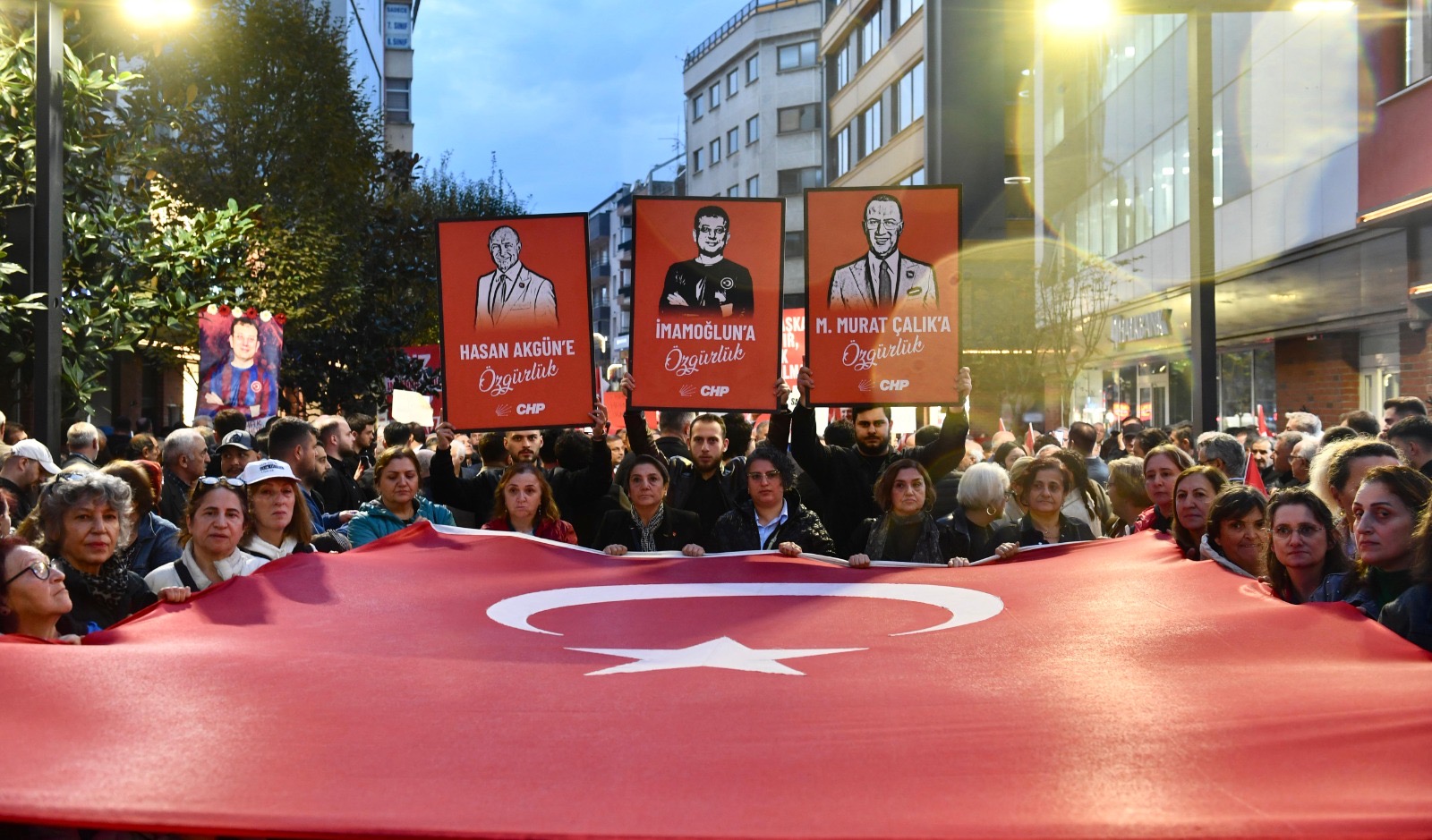 28Df52F5 9313 4Aba 9A08 Efd45Cc8F58F