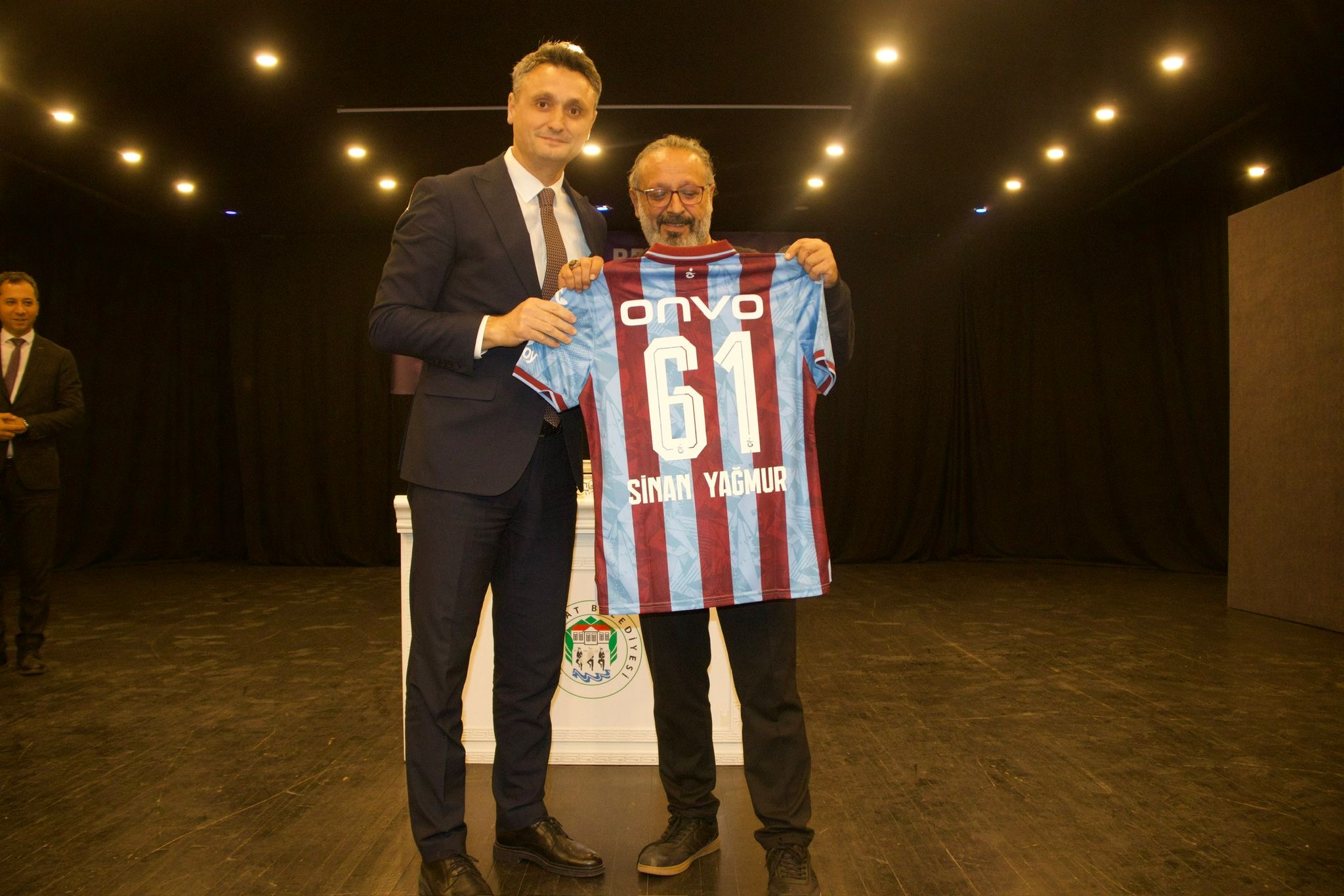 4747B4E0 1737 482A A280 41899263F64A