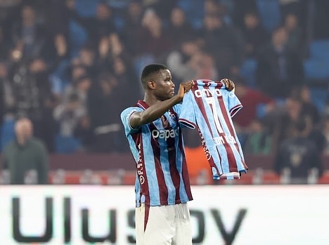 653 F D218 45 D7 4164 A523 9879 F383 F D B2