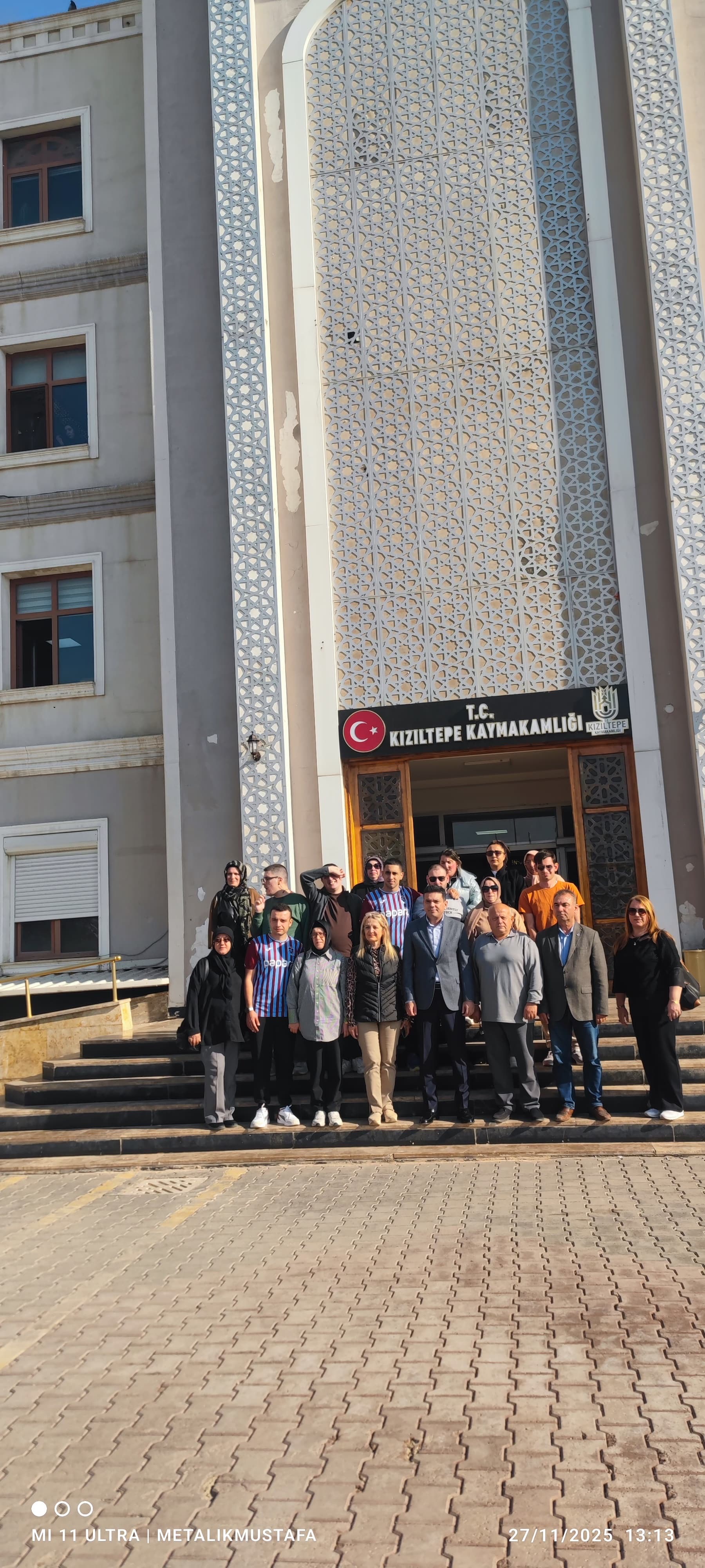 69195A04 2828 4C7B 9216 8D3A5606F5E0