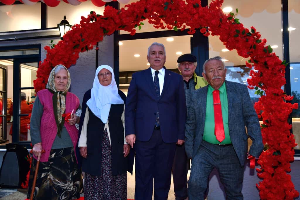 75803B3D 4Bd1 43Ea 881A 70937D972584