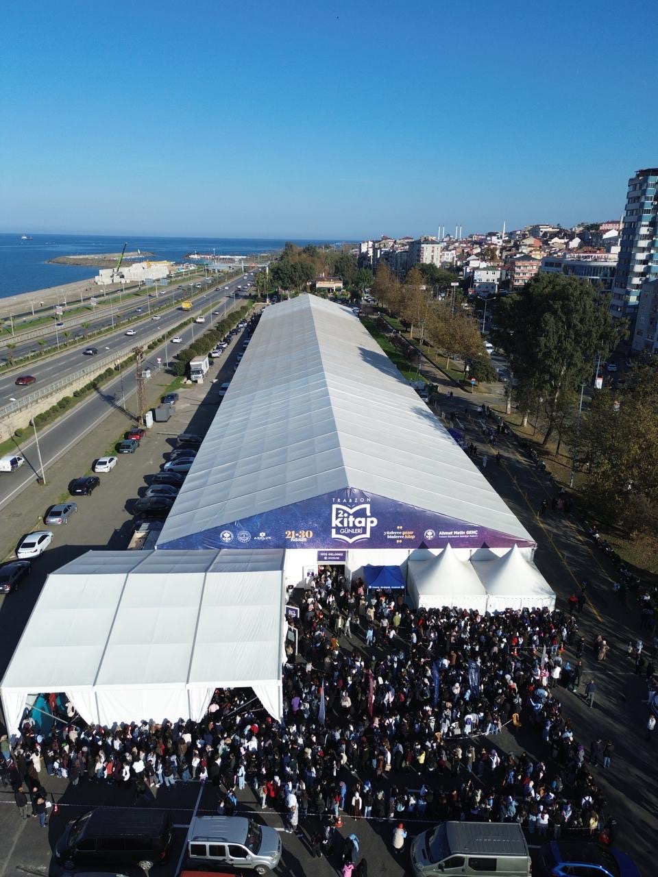 885B1750 649F 487D 888D 062896B1B3B7