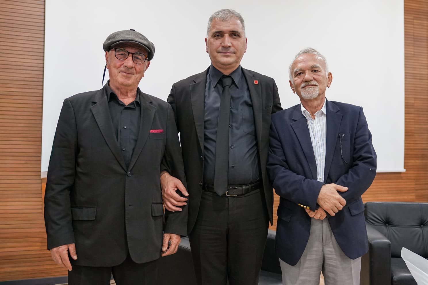 8F96Ae16 Fe49 477F B059 Ce3E56095Faa