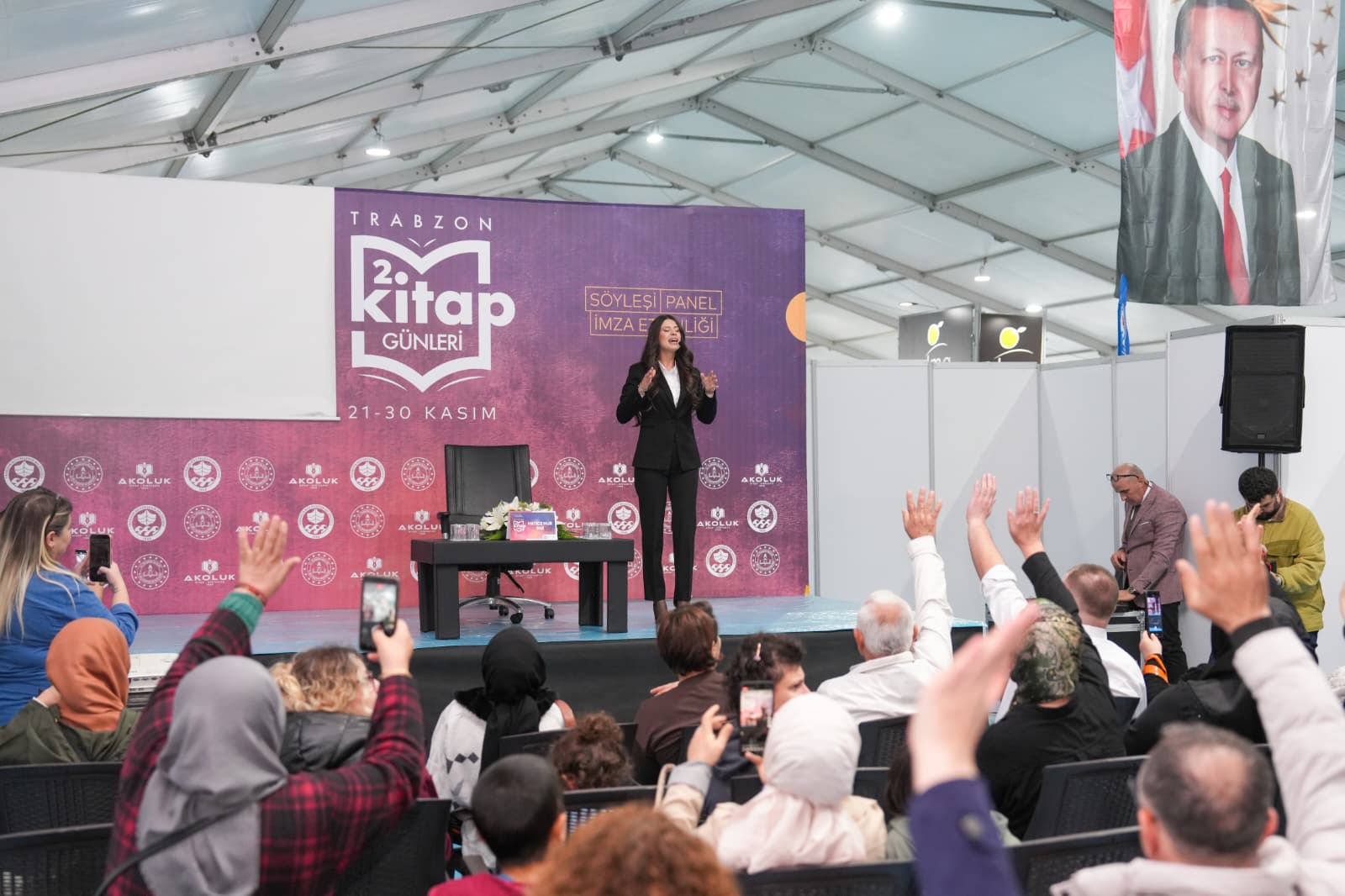 902F4925 27Ad 4363 9407 8293C9A9D330