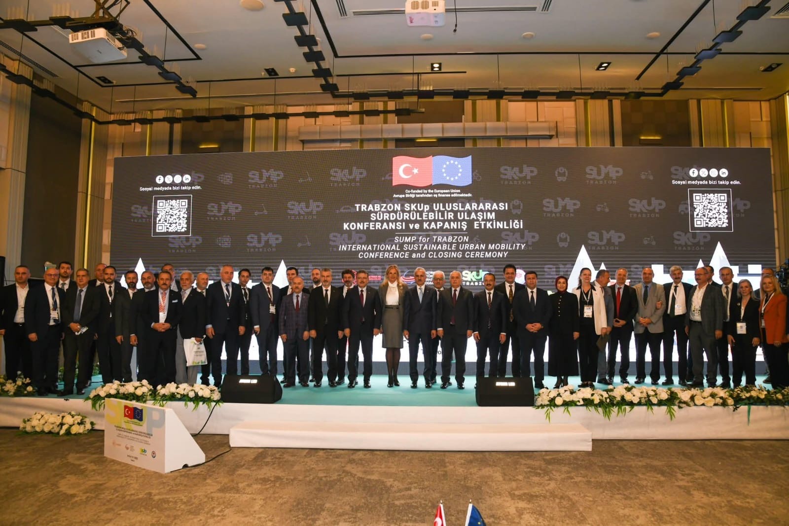 927816Fc 6475 4A6E Bfc0 Bc6917Dd82Fe