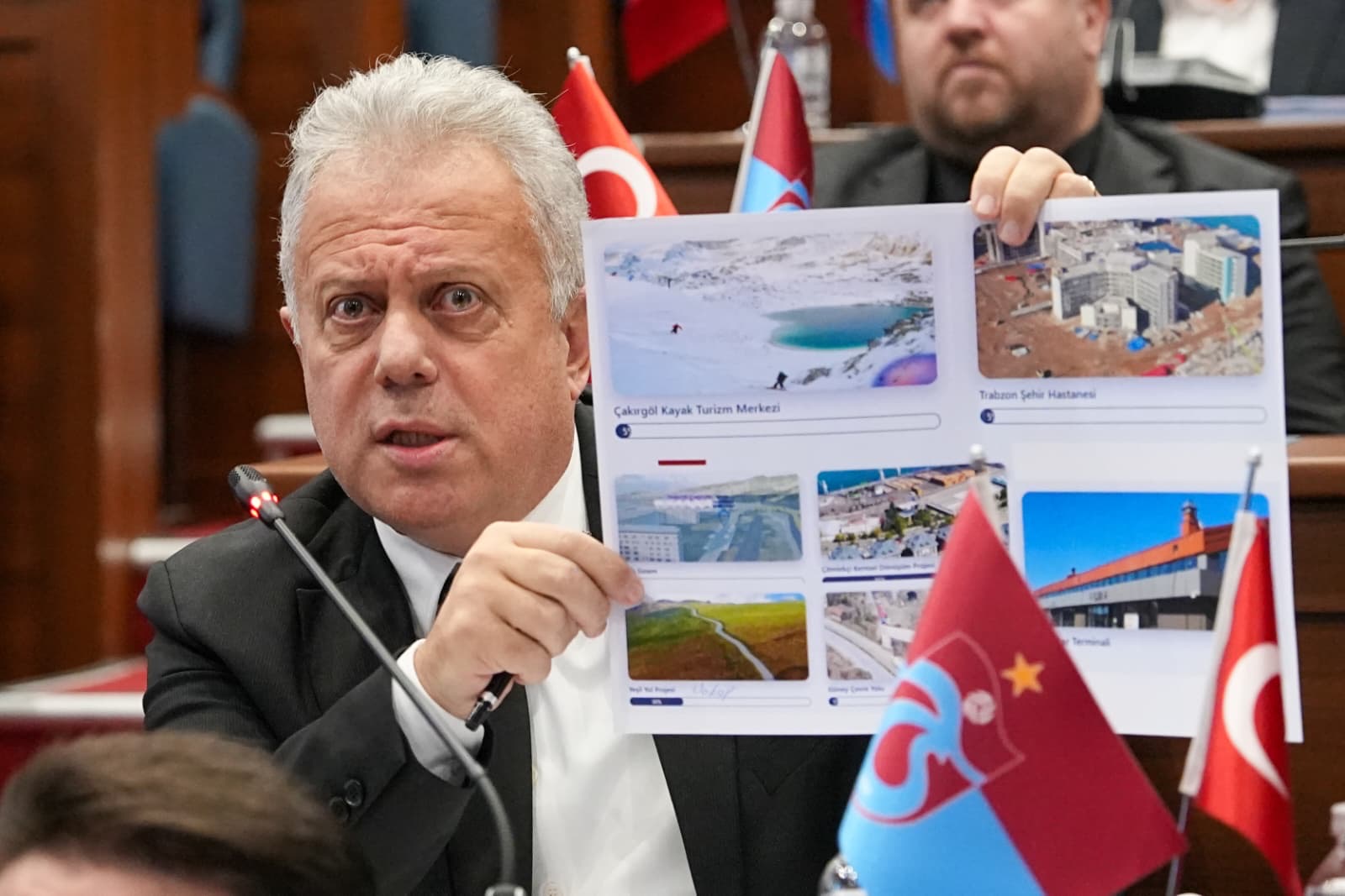 B3E4F8E1 3338 41D1 A72F 238Be89B3253