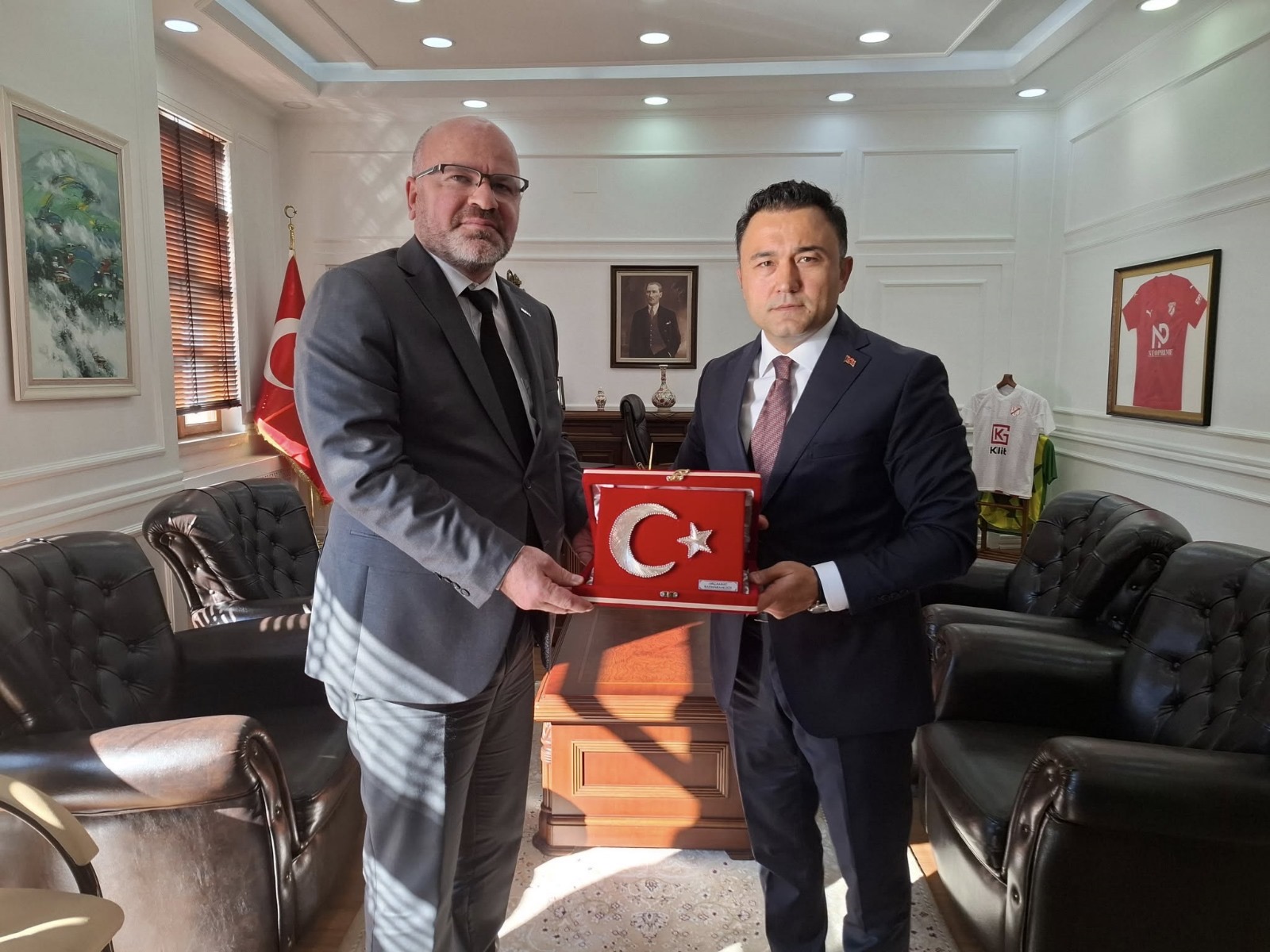 B4212988 A833 41C9 Abc6 781Ec0D3Ddc1