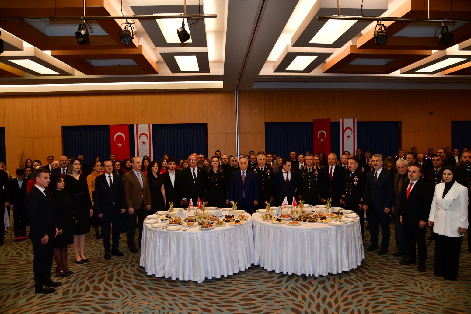 E4E5Eef3 Cb9B 4D6E 9E22 B6Bba87E6555