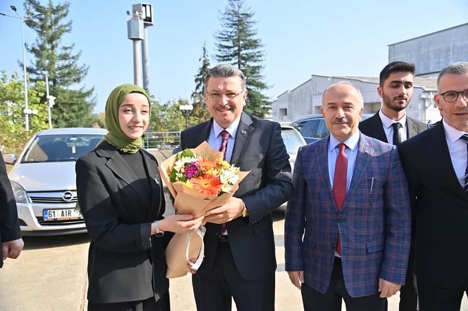 F F D1 E203 8 C53 4 F E3 9446 D9 F28 B3 E540 F