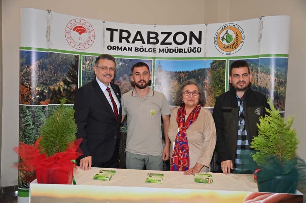 F1B5De4A 82Cc 4437 A886 0C76F84F7Dfb