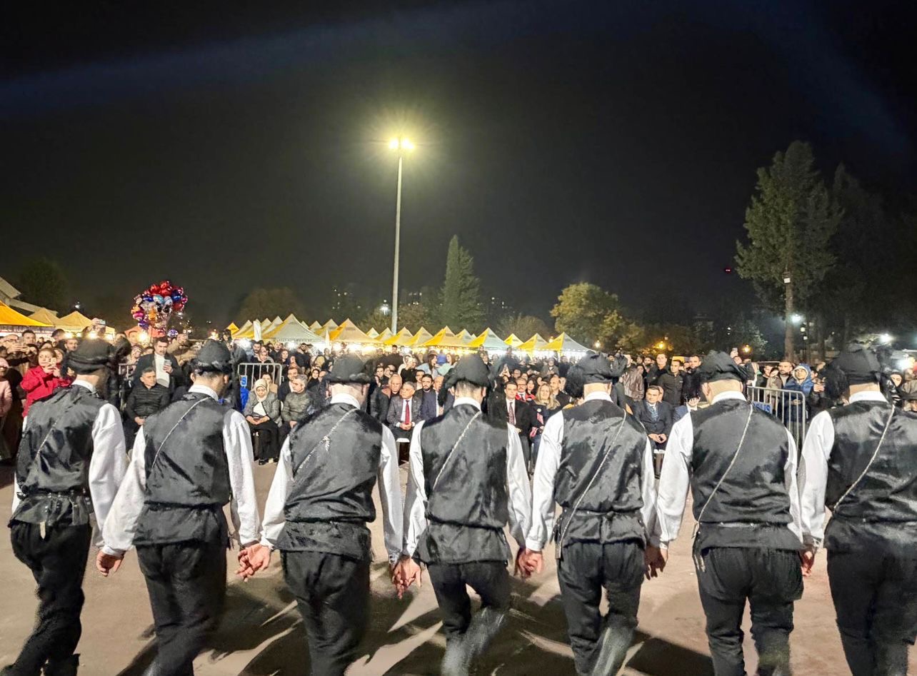 F3A48C59 71A0 42A1 935C 23D44Fb49290