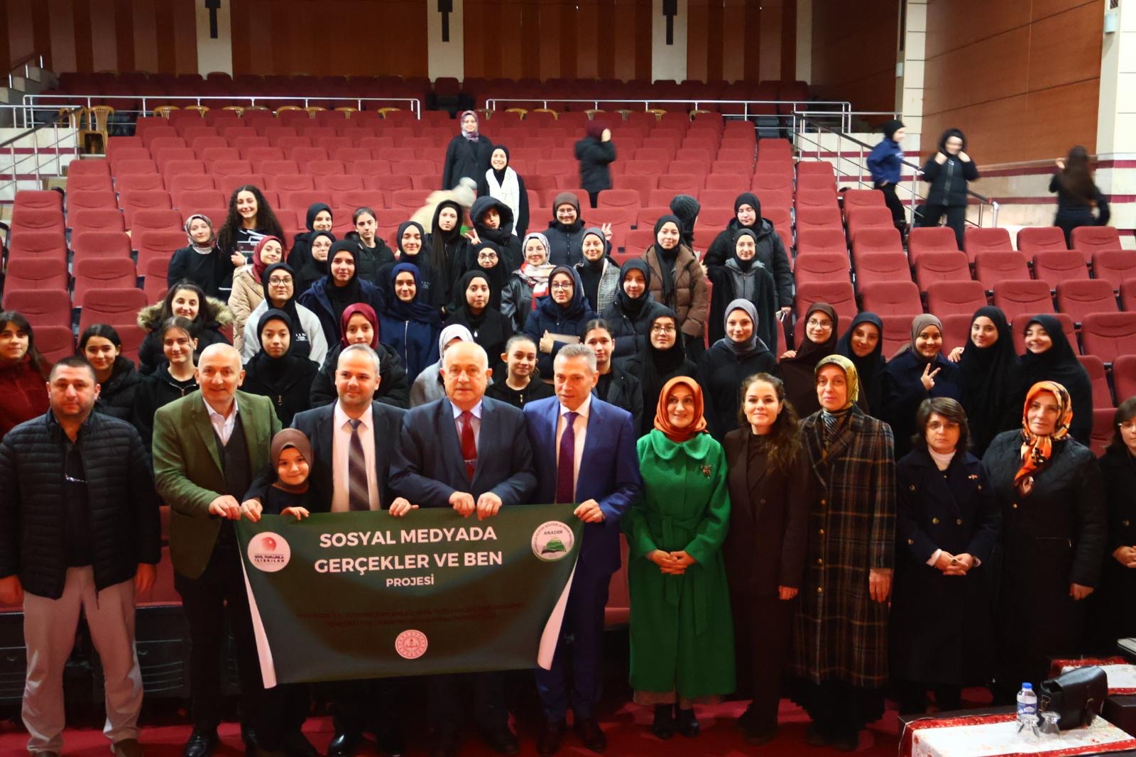 0307F115 C988 473B B980 5645B6A92E50