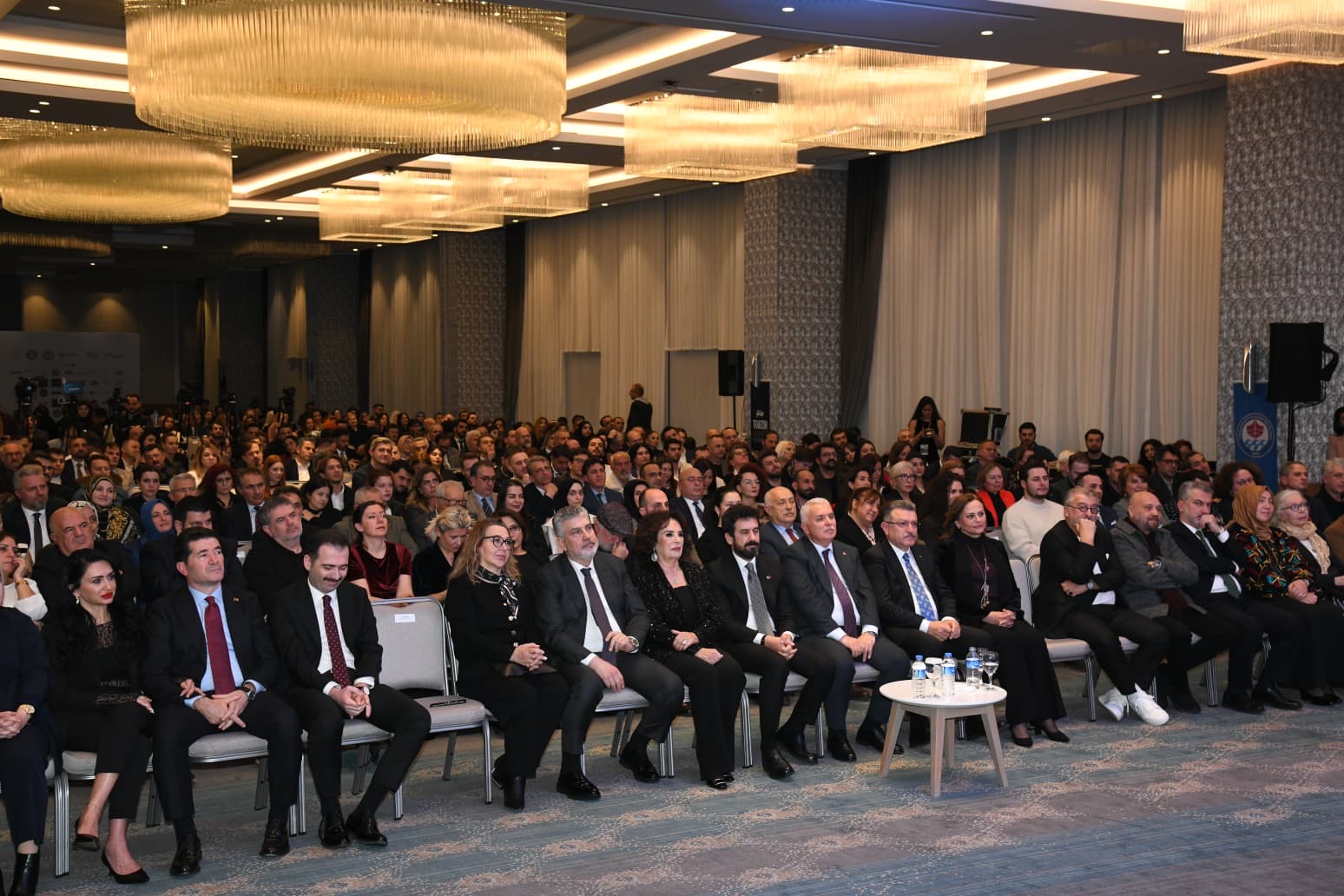 209B8E36 557F 4156 B186 82Ae902538B9