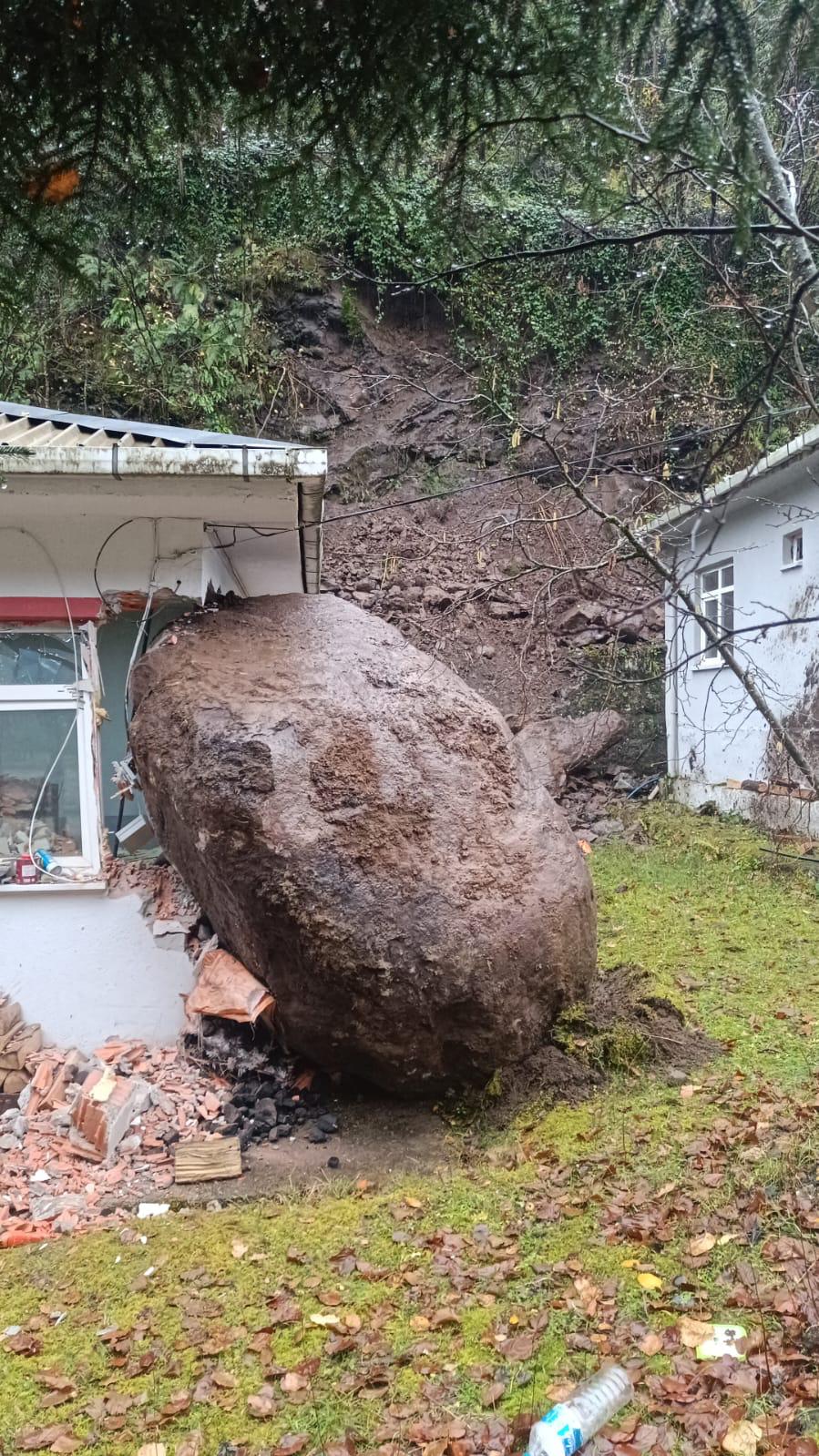 21872Efd 96E9 4D5C 9Ada 7D202Db2B1Af