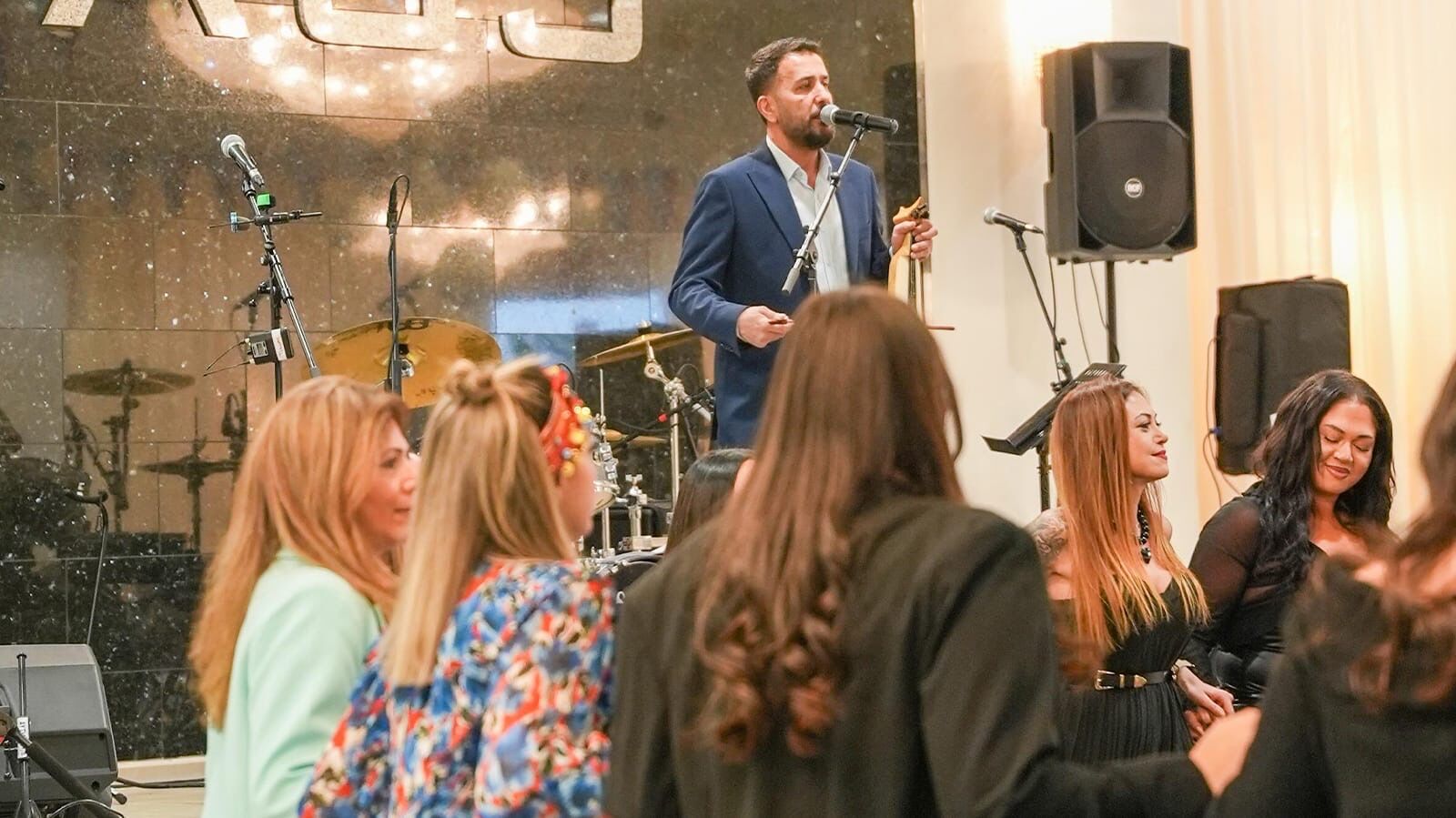 2D332426 2699 4B62 9096 1Fb5842F7Ada