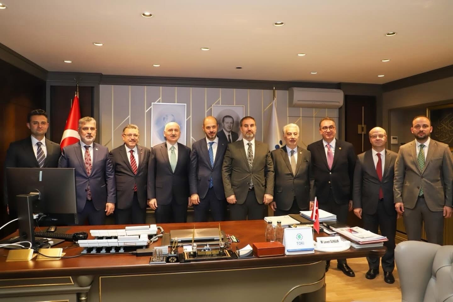 3Fc165A7 0170 45C3 9Ee6 Fe4565A3C666