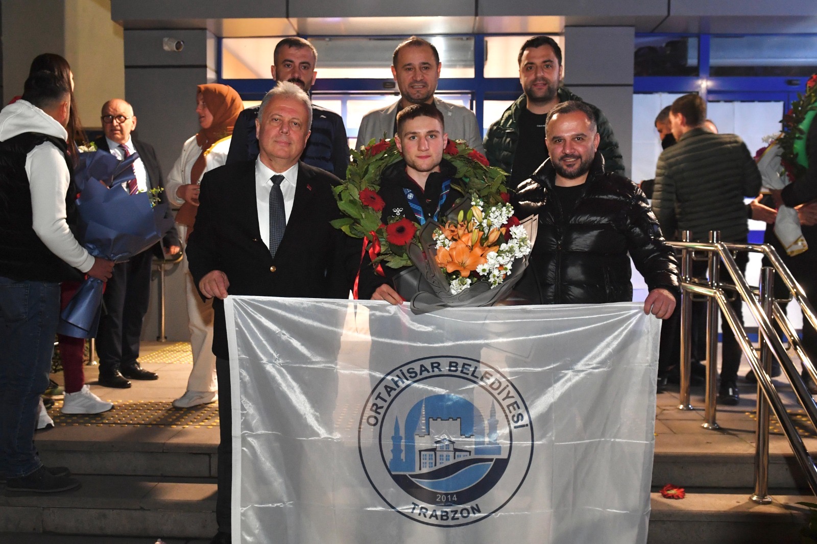 5468C7B8 Fa92 4B98 Af76 11D7D109Eb32