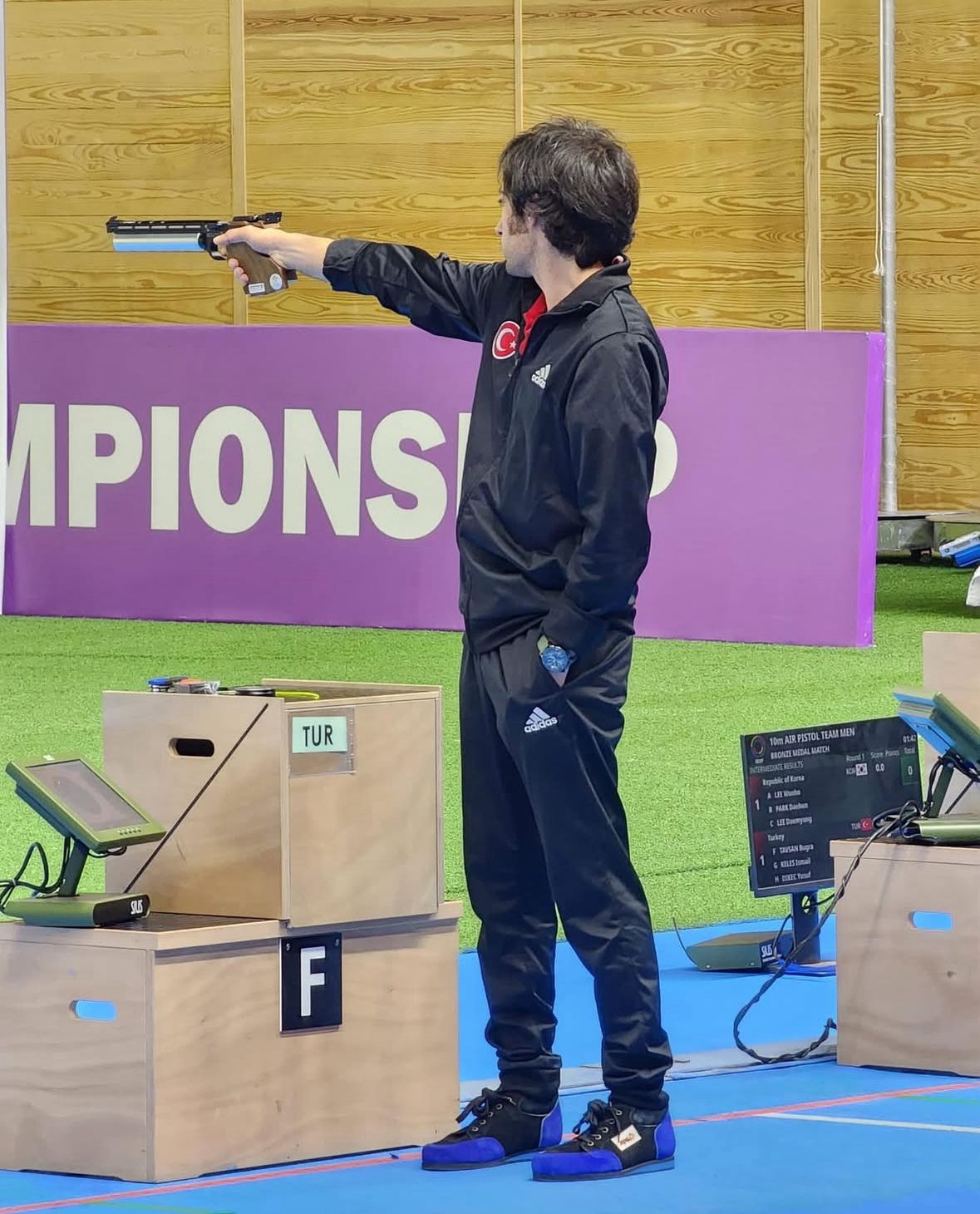 5B0A3F5D C32B 4A3A 8F20 C8127050Da57