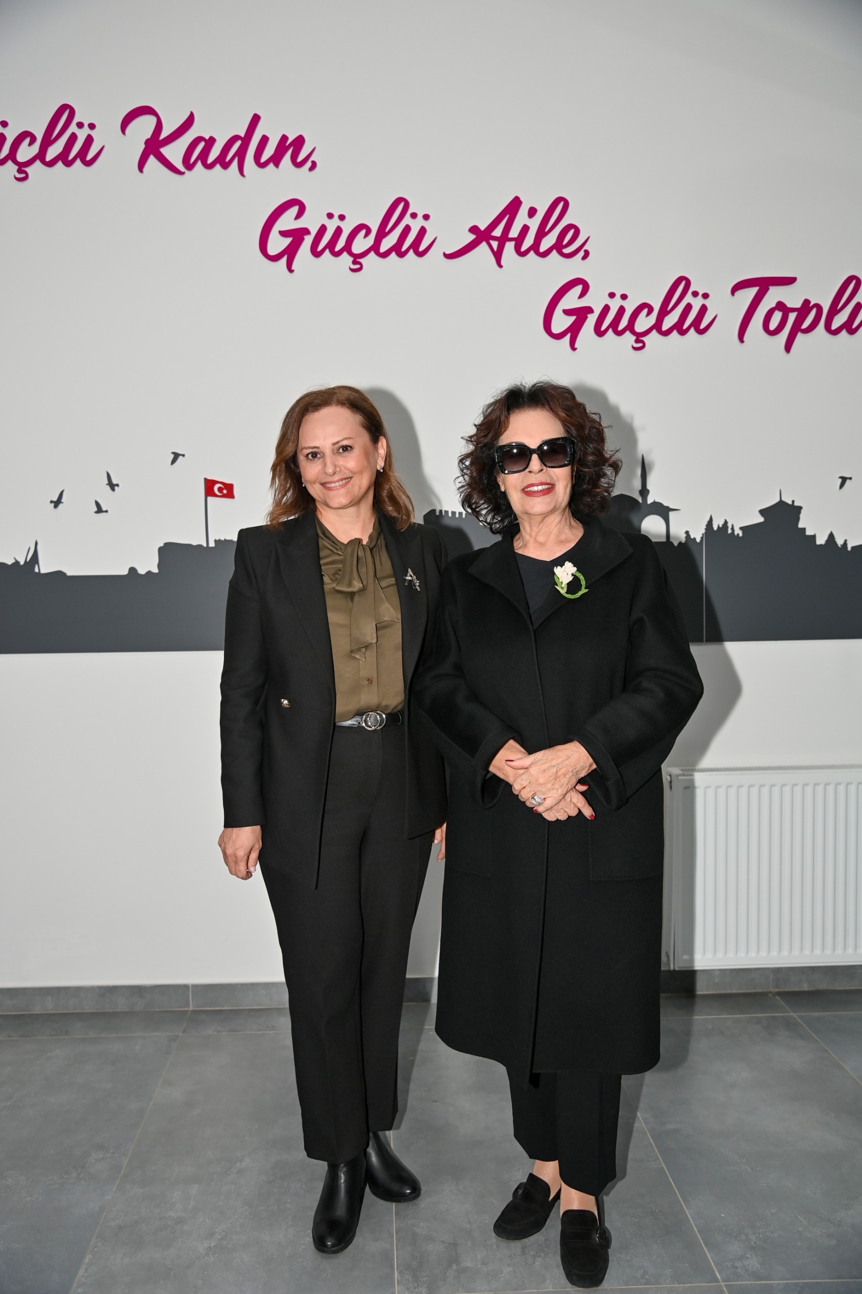 613D75B0 D6Eb 4B43 B0D6 C18278955C60