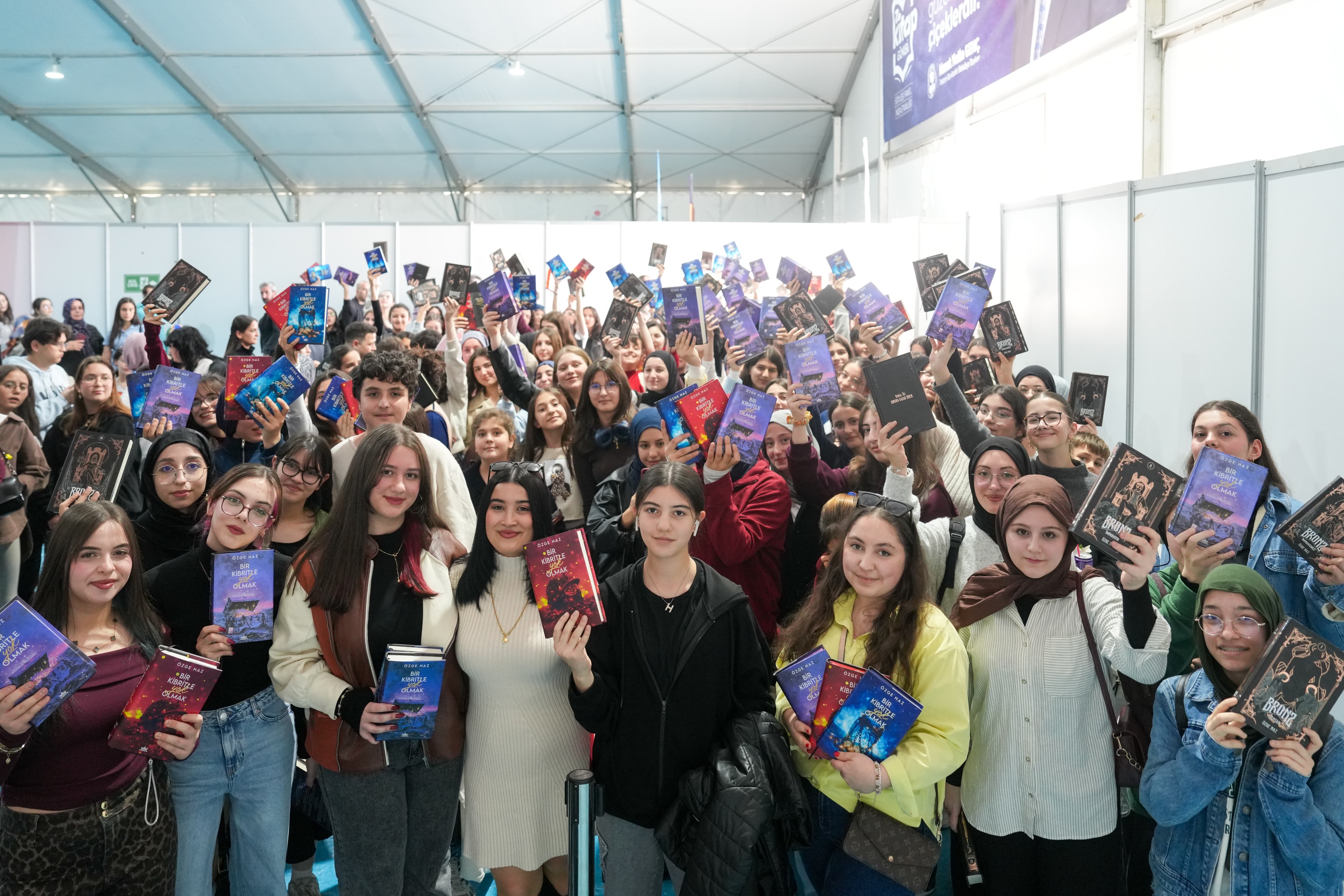 826Cf061 3789 4B46 870F 62331A40C365