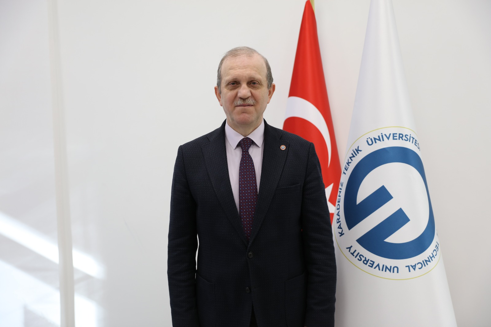 B1989Ab1 2F1A 4318 Bf4F Fe43Bbda0069