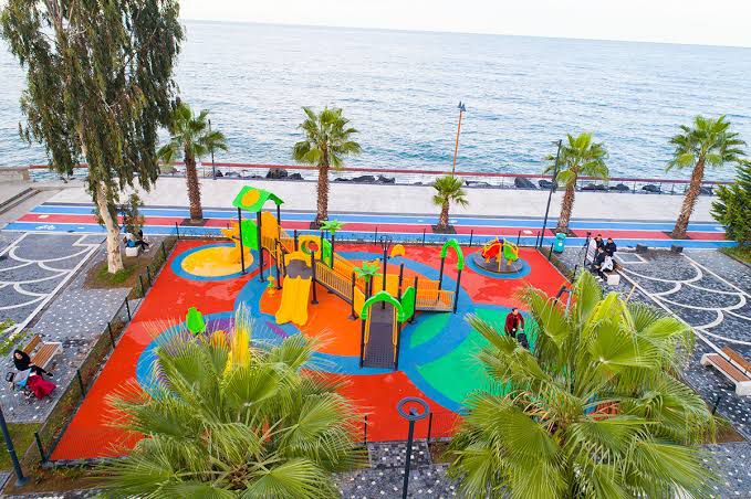 C02593F4 7F5F 4080 Bad2 1966C341Fc4D