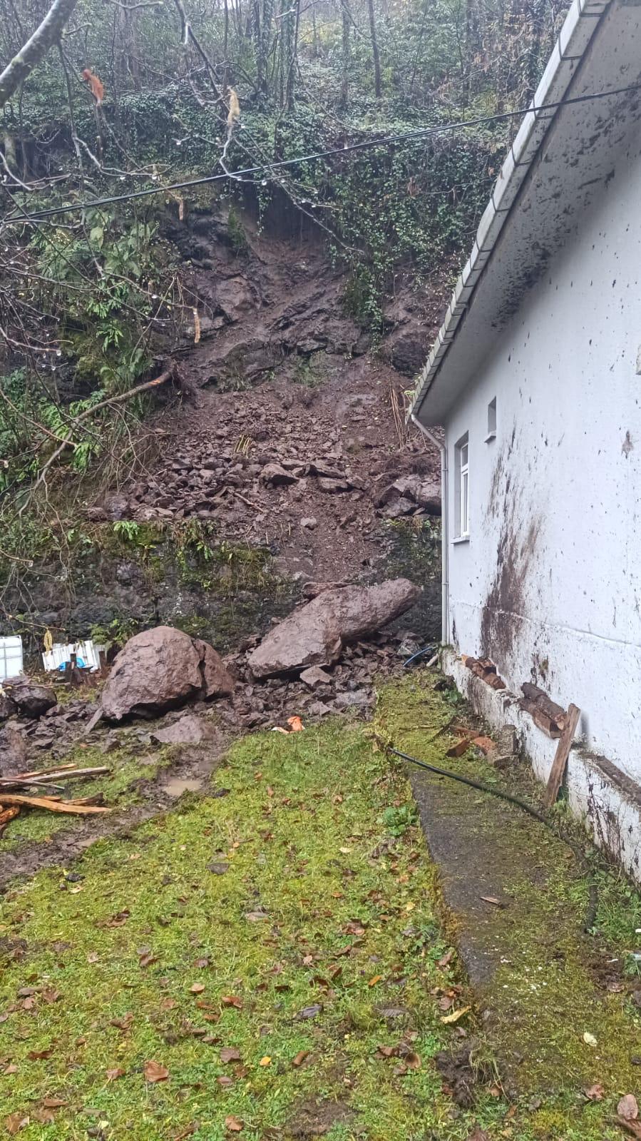 Cb1406E1 Bb37 43B1 93Aa 9E1015237Ef8