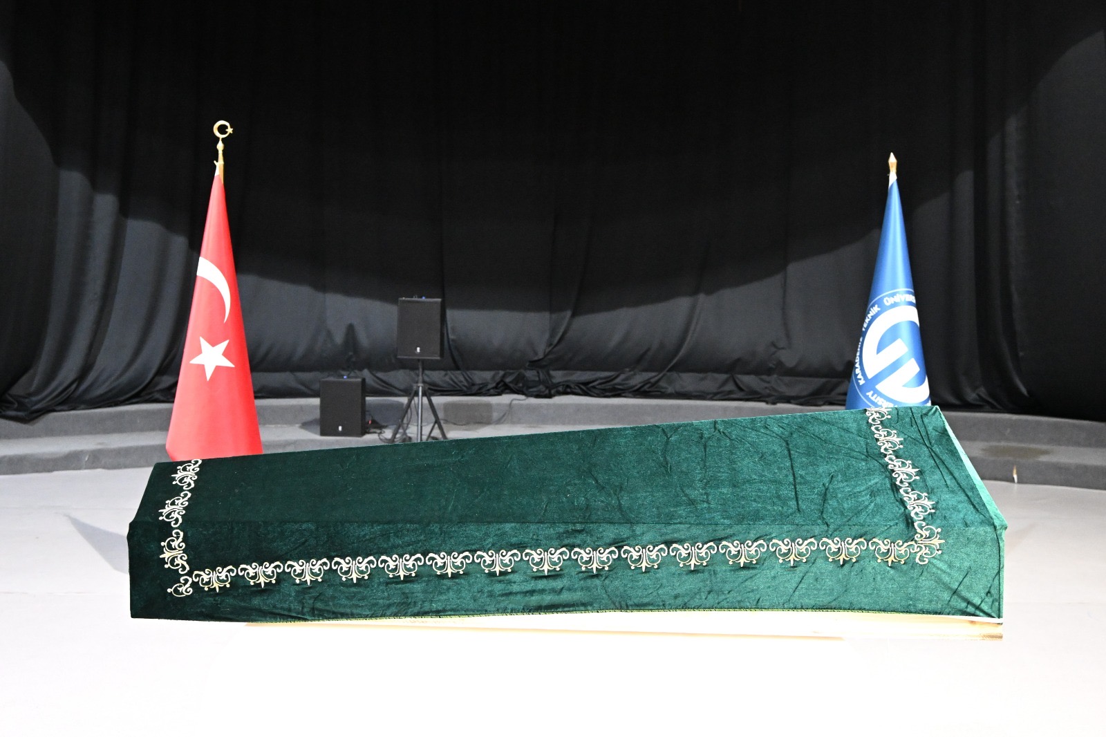 Cc4919B8 57D2 4A93 Ae81 Ec7Ea557F2Ba