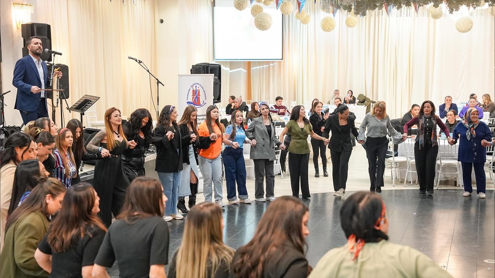 Cfecc226 5Df0 4737 9B70 248Cff5Fd3D1