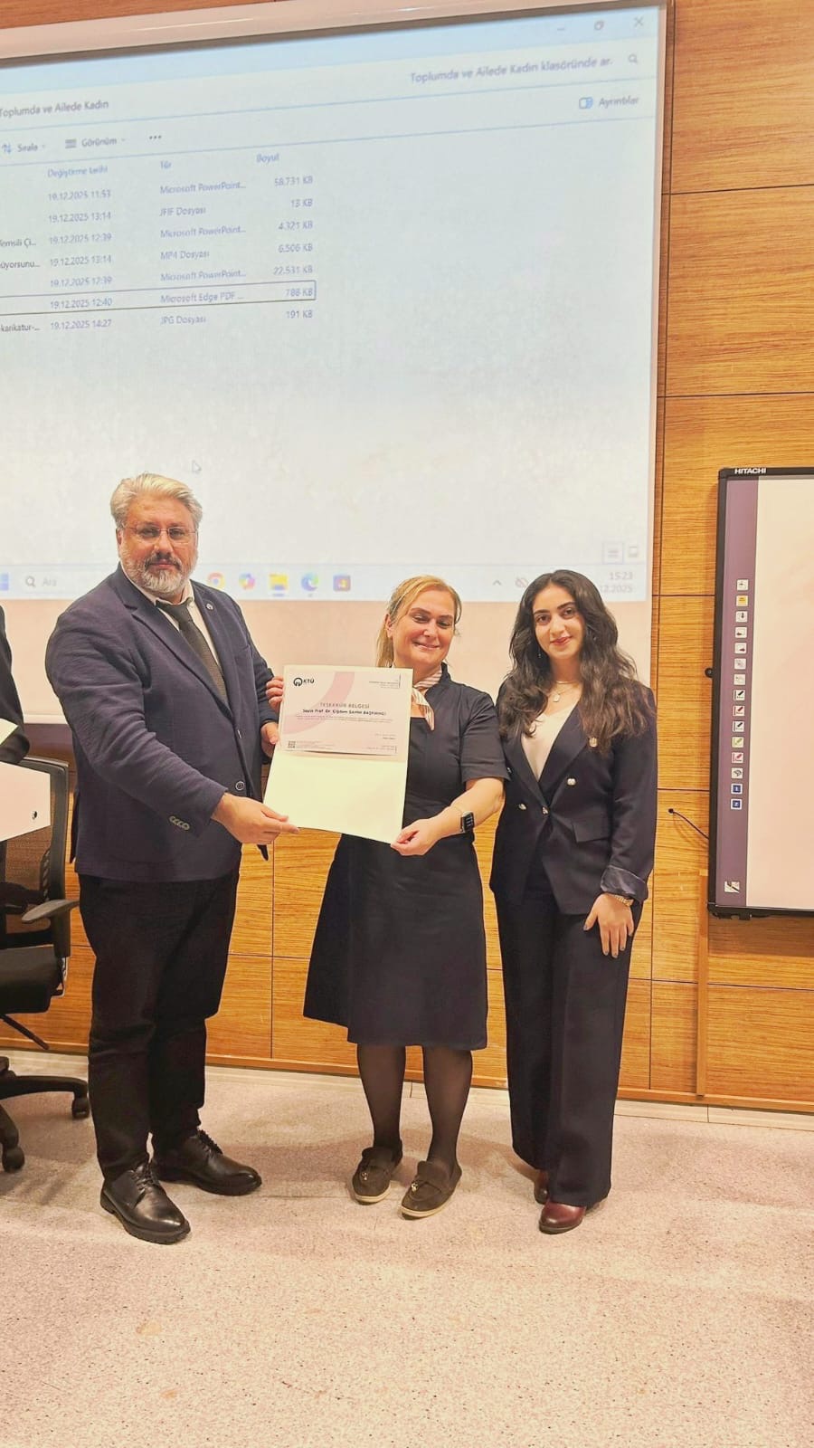 D113A3E3 086E 4177 Bcd9 8B921537665A