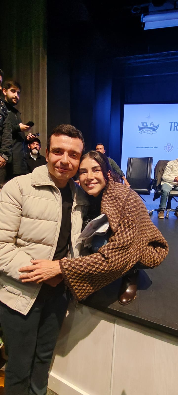 D4537E6B Ebb1 4916 944E 50A1Fd1Fd483