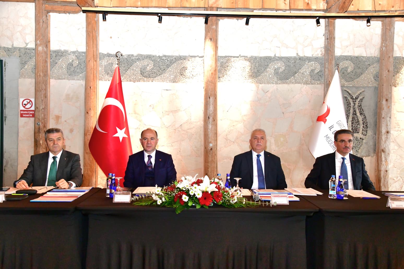 D8Ff36E1 De61 46F8 A053 5Cfeecb76F10