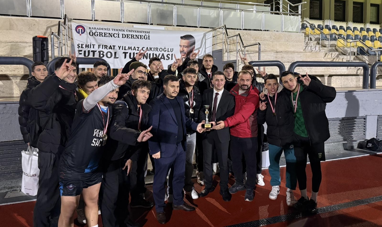 De2Eac4C 4Dfc 49A0 Aae4 58A340B431Ae