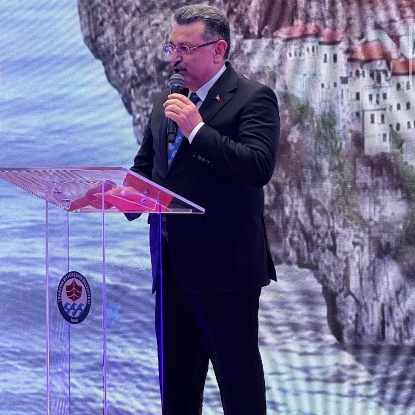 E62 A99 B6 9 F48 4 E3 A 847 D C2 D2 C8854 D20